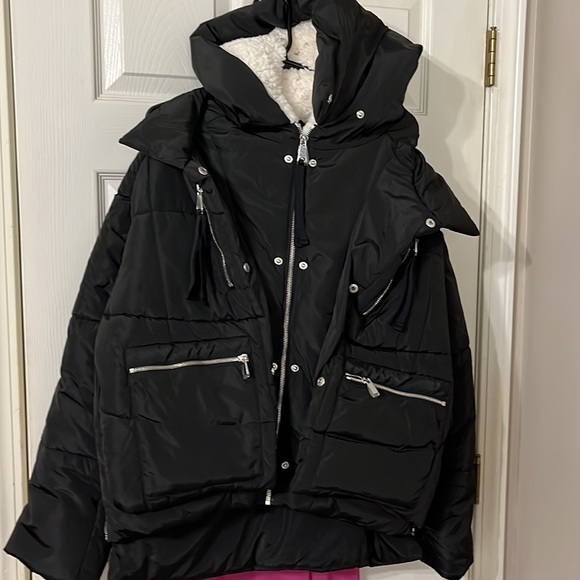 NWT Avec Les Filles Black Puffer w/Faux Shearling Lined Hood Jacket Women’s Med - Picture 5 of 12